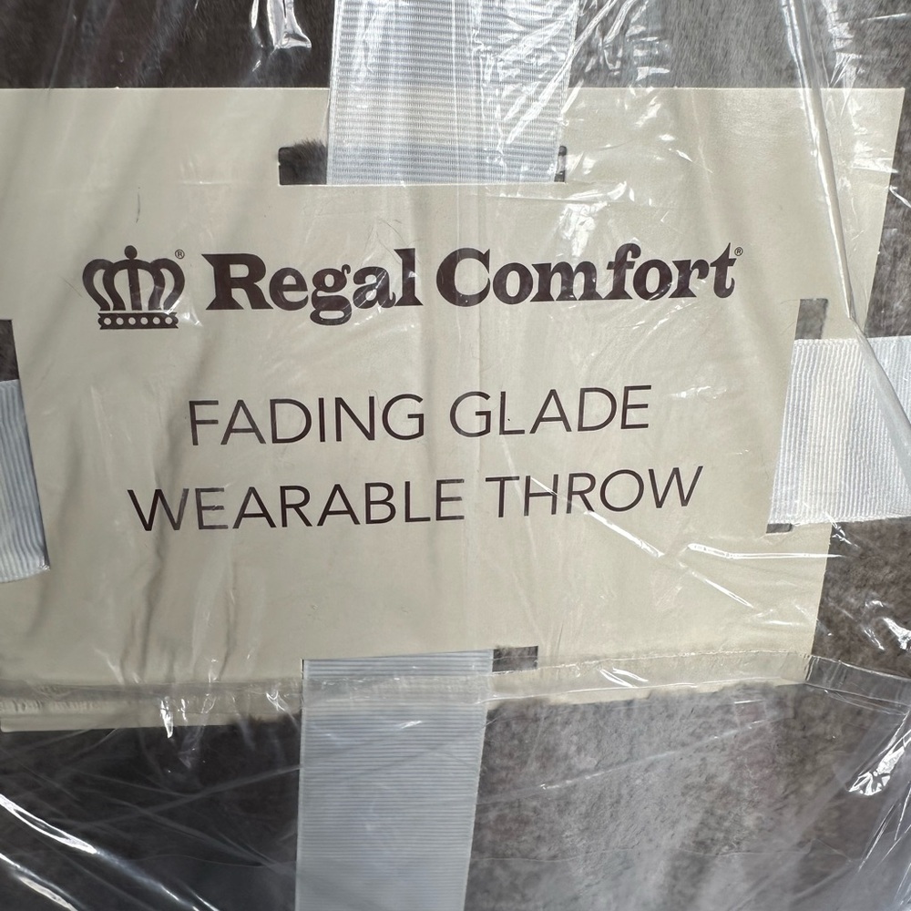 Fading Glade Wearable Throw - Gray